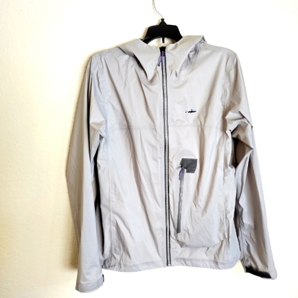 Patagonia Women's Ultralight Packable windbreaker Jacket sz S - Picture 1 of 9